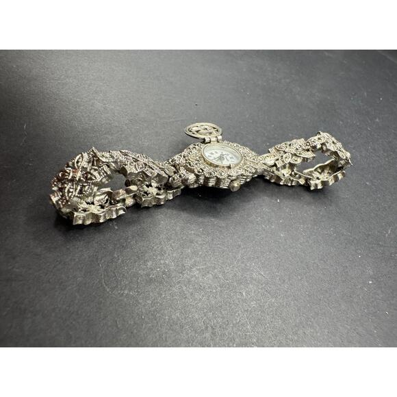 Vtg XANADU Peekaboo Silver Tone Marcasite Quartz Bracelet Womens Watch MOP Dial - Picture 4 of 11